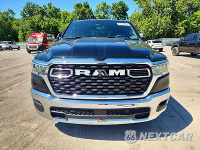 Piąte zdjęcie samochodu w środku: 2025 RAM 1500 BIG HORN/LONE STAR VIN:1C6RRFFG7SN535330 - miniatura