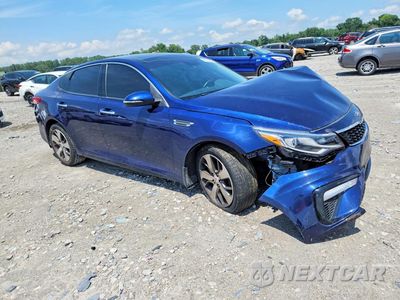 Czwarte zdjęcie samochodu z boku: 2020 KIA OPTIMA S VIN:5XXGT4L33LG421717 - miniatura