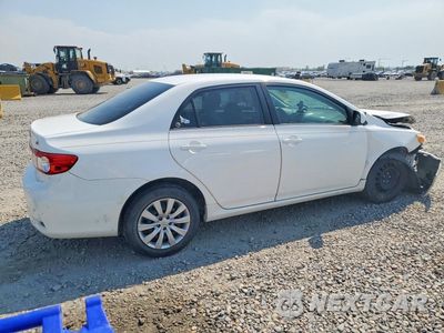 Trzecie zdjęcie samochodu z tyłu: 2013 TOYOTA COROLLA LE VIN:5YFBU4EE8DP200595 - miniatura