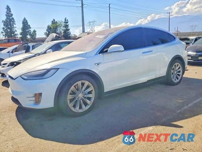 2016 TESLA MODEL X 5YJXCBE2XGF003883 - główne zdjęcie licytacji z USA - miniatura