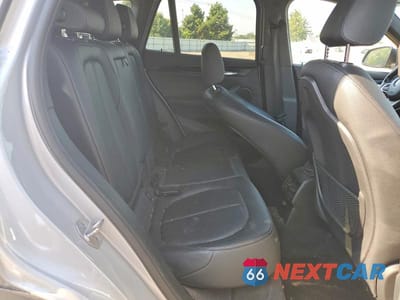 Zdjęcie 11 z 13 samochodu: 2018 BMW X1 XDRIVE28I VIN:WBXHT3C33J5F89282 - miniatura