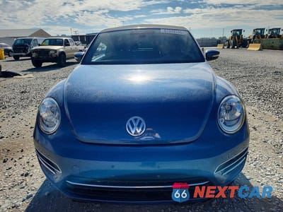 Piąte zdjęcie samochodu w środku: 2019 VOLKSWAGEN BEETLE S VIN:3VW5DAAT2KM500957 - miniatura