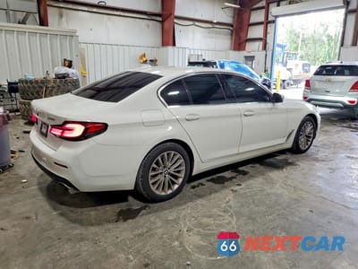 Trzecie zdjęcie samochodu z tyłu: 2022 BMW 530 XI VIN:WBA13BJ04NWX83959 - miniatura