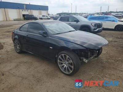 Czwarte zdjęcie samochodu z boku: 2010 BMW M3 VIN:WBSWD9C53AP362853 - miniatura