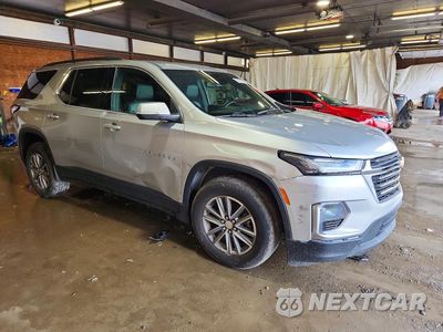Czwarte zdjęcie samochodu z boku: 2022 CHEVROLET TRAVERSE LT VIN:1GNEVHKWXNJ161777 - miniatura