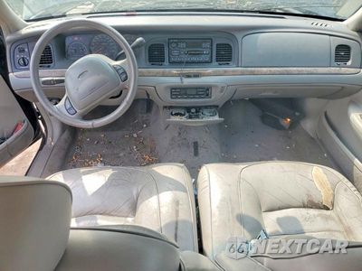 Zdjęcie 8 z 12 samochodu: 1999 FORD CROWN VICTORIA LX VIN:2FAFP74W5XX101274 - miniatura