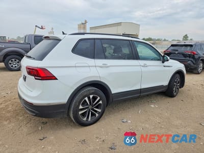 Trzecie zdjęcie samochodu z tyłu: 2023 VOLKSWAGEN TIGUAN S VIN:3VVRB7AX8PM031351 - miniatura
