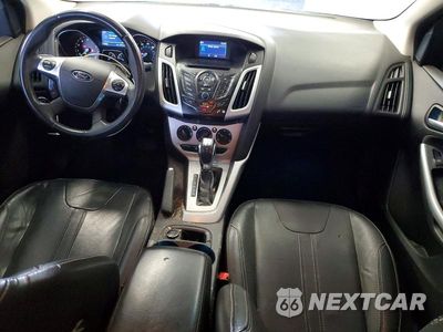Zdjęcie 8 z 12 samochodu: 2014 FORD FOCUS SE VIN:1FADP3F27EL238351 - miniatura