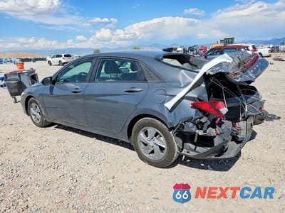 Drugie zdjęcie samochodu z przodu: 2024 HYUNDAI ELANTRA SE VIN:KMHLL4DGXRU644254 - miniatura