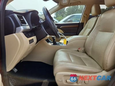 Zdjęcie 7 z 14 samochodu: 2017 TOYOTA HIGHLANDER HYBRID LIMITED PLATINUM VIN:5TDDGRFH6HS026030 - miniatura