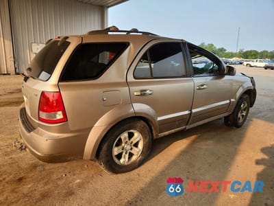 Trzecie zdjęcie samochodu z tyłu: 2006 KIA SORENTO LX VIN:KNDJC733665551281 - miniatura