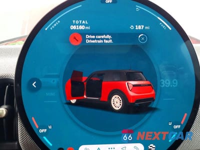 Zdjęcie 9 z 13 samochodu: 2025 MINI COOPER BASE VIN:WMW13GD00S2W42463 - miniatura