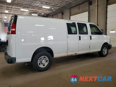 Trzecie zdjęcie samochodu z tyłu: 2016 CHEVROLET EXPRESS CARGO DELIVERY VAN VIN:1GCZGHFG1G1319269 - miniatura