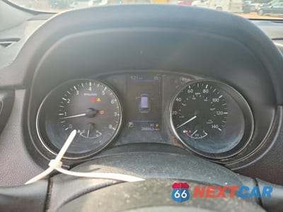 Zdjęcie 9 z 13 samochodu: 2018 NISSAN ROGUE S VIN:5N1AT2MT1JC732595 - miniatura