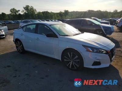 Czwarte zdjęcie samochodu z boku: 2021 NISSAN ALTIMA SR VIN:1N4BL4CV3MN400079 - miniatura