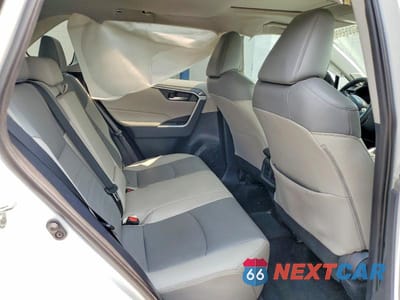 Zdjęcie 11 z 13 samochodu: 2019 TOYOTA RAV4 XLE PREMIUM VIN:2T3A1RFV8KW064536 - miniatura