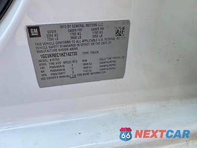 Zdjęcie 12 z 12 samochodu: 2017 CHEVROLET SILVERADO K1500 LT VIN:1GCVKREC1HZ142730 - miniatura
