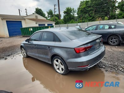 Drugie zdjęcie samochodu z przodu: 2017 AUDI A3 PREMIUM VIN:WAUB8GFF3H1051520 - miniatura