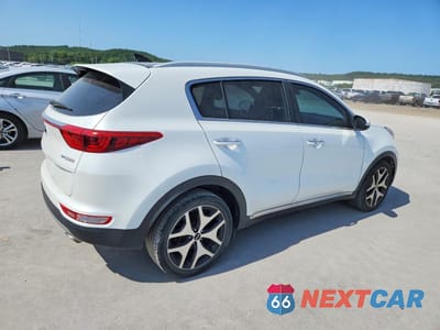 Trzecie zdjęcie samochodu z tyłu: 2017 KIA SPORTAGE SX VIN:KNDPR3A68H7259735 - miniatura