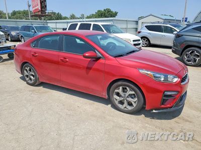 Czwarte zdjęcie samochodu z boku: 2020 KIA FORTE LXS VIN:3KPF24AD5LE254926 - miniatura
