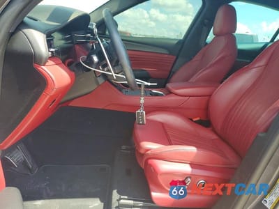 Zdjęcie 7 z 13 samochodu: 2023 MASERATI GRECALE MODENA VIN:ZN682AVM4P7422495 - miniatura