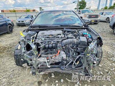 Piąte zdjęcie samochodu w środku: 2025 TOYOTA CAMRY XSE VIN:4T1DBADK1SU019838 - miniatura