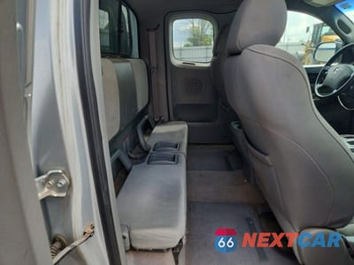 Zdjęcie 10 z 12 samochodu: 2005 TOYOTA TACOMA ACCESS CAB VIN:5TEUU42N25Z059807 - miniatura