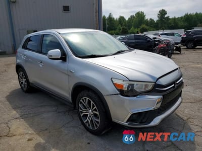 Czwarte zdjęcie samochodu z boku: 2019 MITSUBISHI OUTLANDER SPORT ES VIN:JA4AP3AU1KU011694 - miniatura