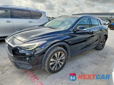 2018 INFINITI QX30 LUXURY SJKCH5CR1JA057605 - główne zdjęcie licytacji z USA - miniatura