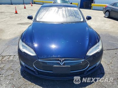 Piąte zdjęcie samochodu w środku: 2013 TESLA MODEL S VIN:5YJSA1CP4DFP25743 - miniatura