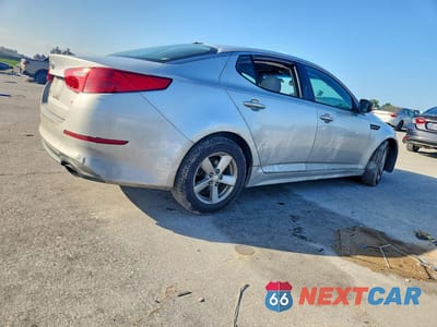 Trzecie zdjęcie samochodu z tyłu: 2015 KIA OPTIMA LX VIN:5XXGM4A72FG354051 - miniatura