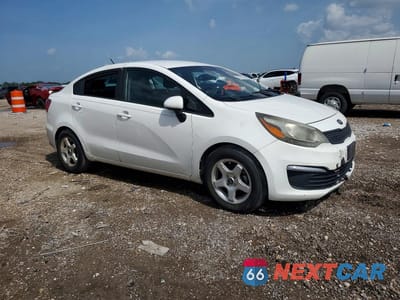 Czwarte zdjęcie samochodu z boku: 2016 KIA RIO LX VIN:KNADM4A31G6642771 - miniatura