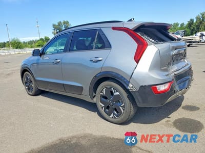 Drugie zdjęcie samochodu z przodu: 2023 KIA NIRO WIND VIN:KNDCR3L13P5025044 - miniatura