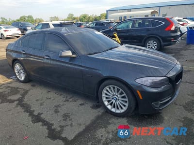 Czwarte zdjęcie samochodu z boku: 2013 BMW 535 XI VIN:WBAFU7C58DDU72554 - miniatura