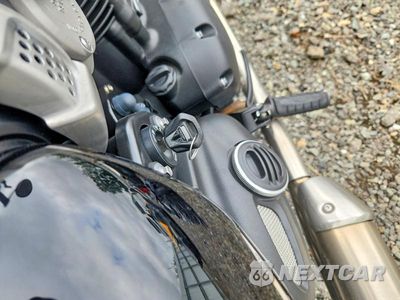 Zdjęcie 8 z 9 samochodu: 2024 TRIUMPH MOTORCYCLE BONNEVILLE BOBBER VIN:SMTD53HL8RTBP5728 - miniatura