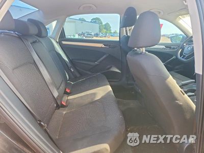 Zdjęcie 10 z 12 samochodu: 2016 VOLKSWAGEN PASSAT S VIN:1VWAT7A36GC016724 - miniatura
