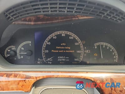 Zdjęcie 9 z 12 samochodu: 2007 MERCEDES-BENZ S 550 VIN:WDDNG71X27A042850 - miniatura