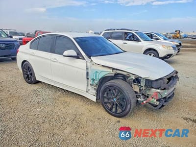 Czwarte zdjęcie samochodu z boku: 2018 BMW 320 I VIN:WBA8E1G53JNU92150 - miniatura