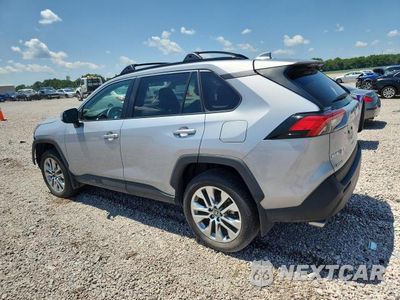 Trzecie zdjęcie samochodu z tyłu: 2025 TOYOTA RAV4 XLE PREMIUM VIN:2T3C1RFV1SW421287 - miniatura