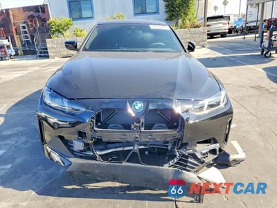 Piąte zdjęcie samochodu w środku: 2025 BMW I4 EDRIVE 40 VIN:WBY23HD08SFU02940 - miniatura