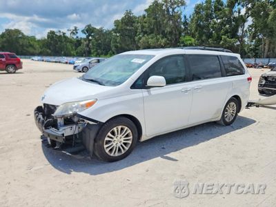 2014 TOYOTA SIENNA XLE 8-PASSENGER 5TDYK3DC6ES481203 - główne zdjęcie licytacji z USA - miniatura