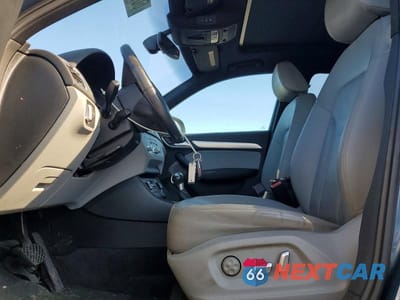 Zdjęcie 7 z 13 samochodu: 2016 AUDI Q3 PREMIUM PLUS VIN:WA1EFCFS6GR016315 - miniatura