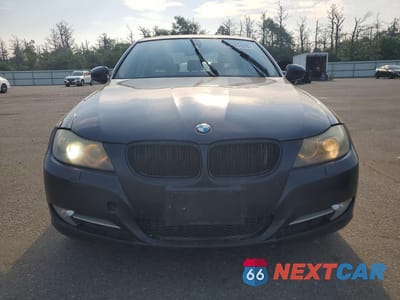 Piąte zdjęcie samochodu w środku: 2010 BMW 3 SERIES VIN:WBAPL3C59AA408052 - miniatura