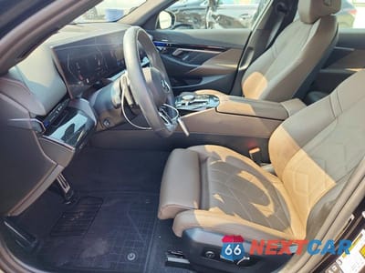 Zdjęcie 7 z 13 samochodu: 2025 BMW 530 XI VIN:WBA53FJ01SCT27195 - miniatura