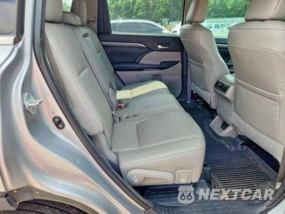Zdjęcie 11 z 13 samochodu: 2017 TOYOTA HIGHLANDER LIMITED VIN:5TDDZRFH9HS431969 - miniatura