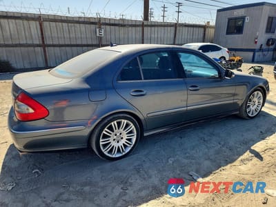 Trzecie zdjęcie samochodu z tyłu: 2007 MERCEDES-BENZ E 350 VIN:WDBUF56X17B134238 - miniatura