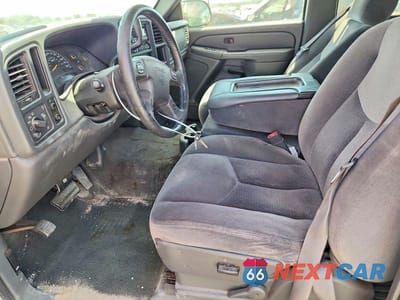 Zdjęcie 7 z 12 samochodu: 2005 GMC NEW SIERRA C1500 VIN:2GTEC13T251155881 - miniatura