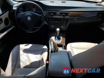Zdjęcie 8 z 13 samochodu: 2009 BMW 328 XI SULEV VIN:WBAPK53549A510661 - miniatura