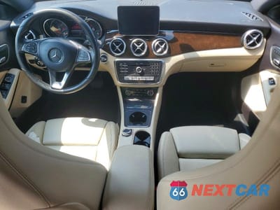 Zdjęcie 8 z 12 samochodu: 2018 MERCEDES-BENZ CLA 250 VIN:WDDSJ4EB4JN682785 - miniatura