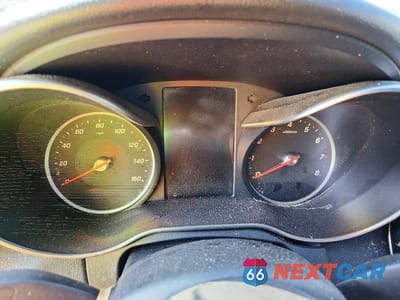 Zdjęcie 9 z 12 samochodu: 2019 MERCEDES-BENZ C 300 4MATIC VIN:55SWF8EB0KU308290 - miniatura